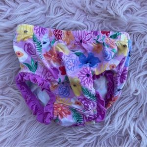 Matilda Jane Diaper Cover/Bloomer. 6-12 months. 
Floral Good condition.